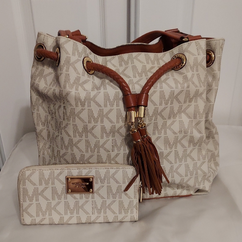 Michael Kors Beige and Brown Shoulder Bag